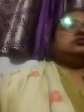 Snapshot of Simran62 chatting on 01-10-26, 06:42 Simran62 online show from 01-10-26, 06:42