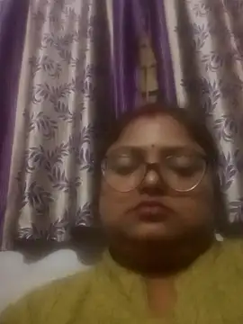 Snapshot of Simran62 chatting on 01-12-26, 05:40 Simran62 online show from 01-12-26, 05:40