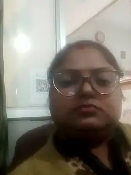 Snapshot of Simran62 chatting on 01-16-26, 10:08 Simran62 online show from 01-16-26, 10:08