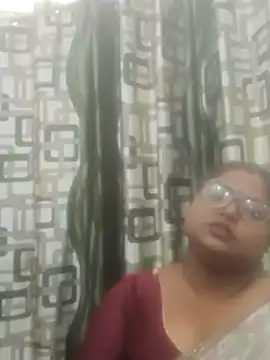 Snapshot of Simran62 chatting on 01-17-26, 06:51 Simran62 online show from 01-17-26, 06:51