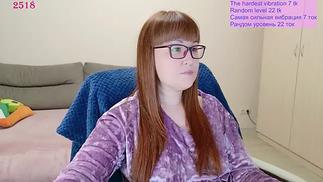 Snapshot of Foxy-lady chatting on 05-20-26, 06:47 Foxy-lady online show from 05-20-26, 06:47