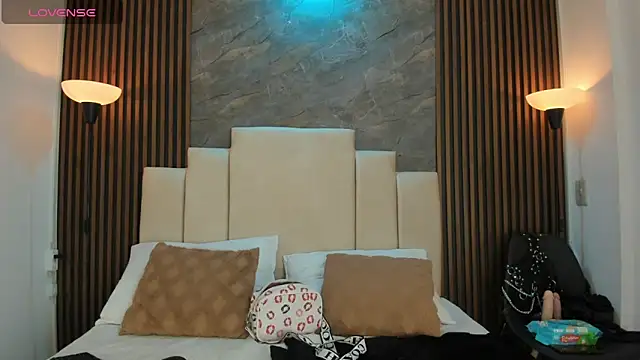 catiusca reyes 03 online show from 04-11-26, 12:53