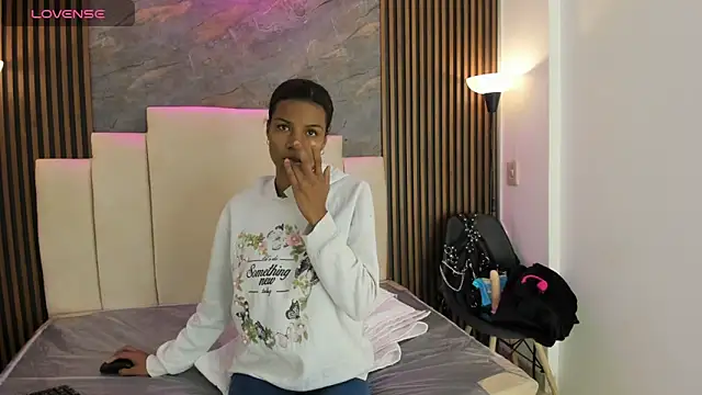 catiusca reyes 03 online show from 04-16-26, 01:01