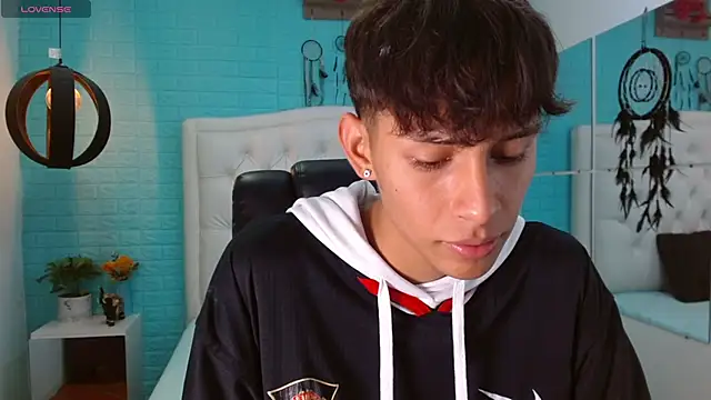 DraxBlade09 online show from 11-28-25, 07:49