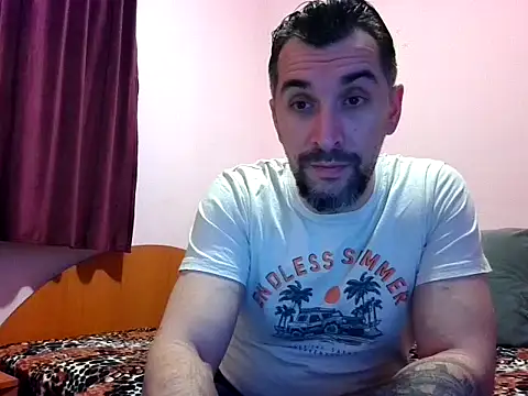 Snapshot of Brianhot8 chatting on 11-24-25, 09:36 Brianhot8 online show from 11-24-25, 09:36