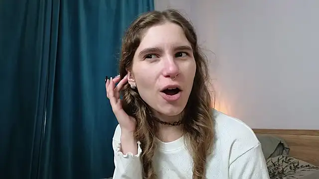 Snapshot of RozanneJordan chatting on 07-19-26, 05:49 RozanneJordan online show from 07-19-26, 05:49