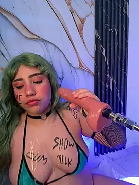 emy eviee online show from 03-26-26, 04:23