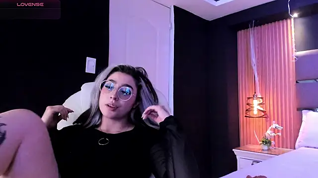 GabyRose9 online show from 04-01-26, 07:44