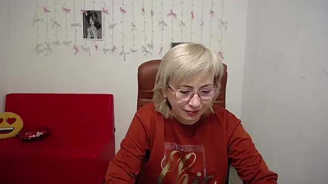 LaurenWishy online show from 01-13-26, 06:08