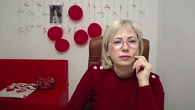 LaurenWishy online show from 01-18-26, 05:55