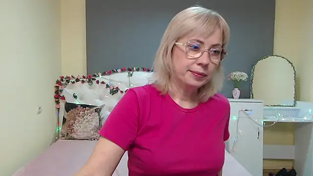 LaurenWishy online show from 03-22-26, 12:19