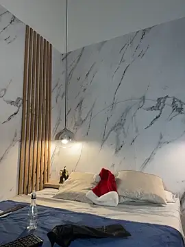 Snapshot of IsabelaStefano chatting on 12-21-25, 03:24 IsabelaStefano online show from 12-21-25, 03:24