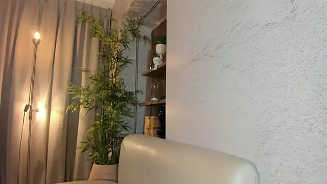 Snapshot of IsabelaStefano chatting on 07-21-26, 03:31 IsabelaStefano online show from 07-21-26, 03:31
