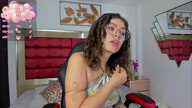 MarieTaylor  online show from 02-04-26, 06:14