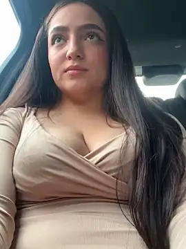 Juanita Rojas online show from 11-26-25, 04:30