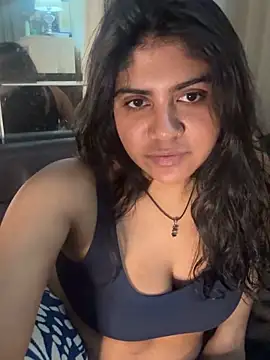 TiaBella  online show from 04-13-26, 07:52