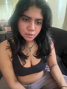 TiaBella  online show from 04-26-26, 02:48