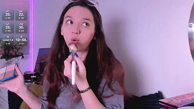 miabellee online show from 12-23-25, 09:29