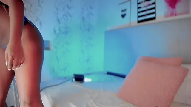 Snapshot of Zendaya___ chatting on 11-27-25, 01:29 Zendaya online show from 11-27-25, 01:29