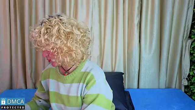 ahsly Zam online show from 02-20-26, 03:03