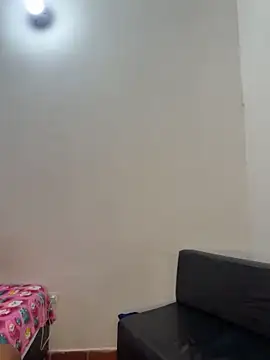 Snapshot of Onix_couple chatting on 06-19-26, 05:39 Onix couple online show from 06-19-26, 05:39