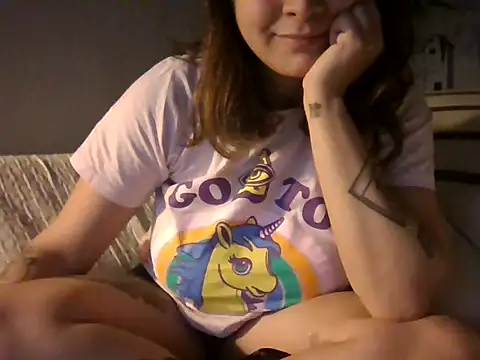 Snapshot of xxxluana chatting on 11-25-25, 05:40 xxxluana online show from 11-25-25, 05:40