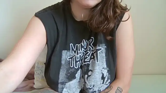 Snapshot of xxxluana chatting on 01-08-26, 04:53 xxxluana online show from 01-08-26, 04:53