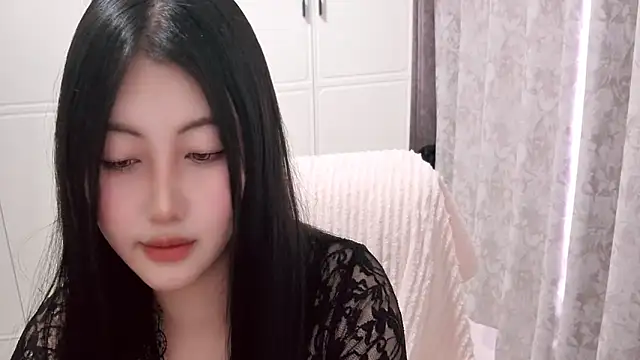 XIAOFENG-2025 online show from 06-17-26, 04:48