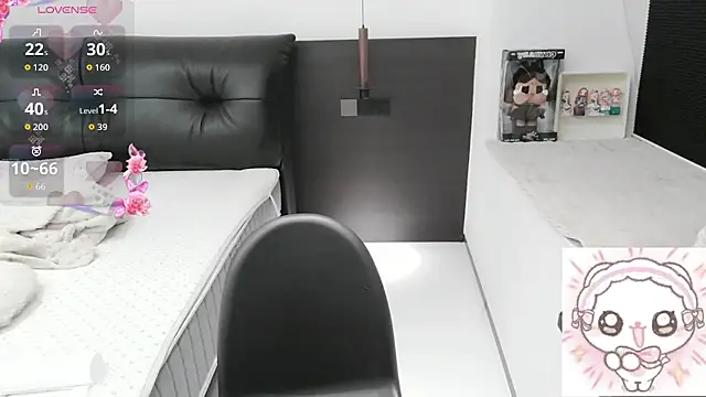 Snapshot of TuTu-077 chatting on 07-15-26, 03:17 TuTu-077 online show from 07-15-26, 03:17