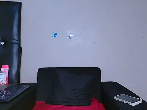 YELLOW-MELLO online show from 11-26-25, 12:39