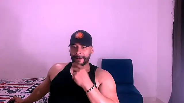 musclehetero online show from 11-25-25, 11:05