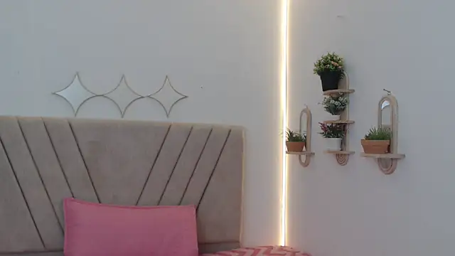 xoxo melany online show from 04-14-26, 12:11