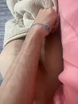 italianbaby001 online show from 11-22-25, 12:31