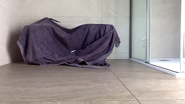 AsiaSlavePantyhosed online show from 04-16-26, 01:01