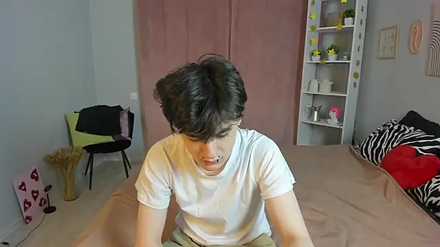 Snapshot of kevinhunter_ chatting on 11-30-25, 09:13 kevinhunter online show from 11-30-25, 09:13