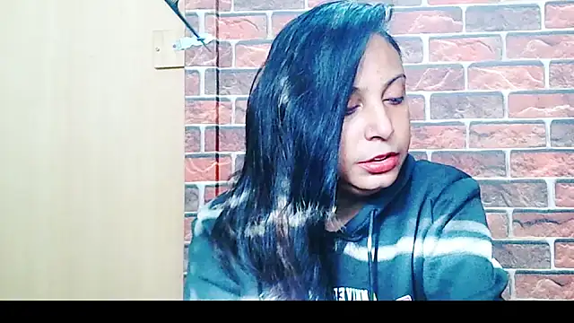 Snapshot of indian_spice_girl chatting on 07-01-26, 07:21 indian spice girl online show from 07-01-26, 07:21
