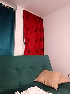 Snapshot of coral13 chatting on 11-19-25, 11:49 coral13 online show from 11-19-25, 11:49