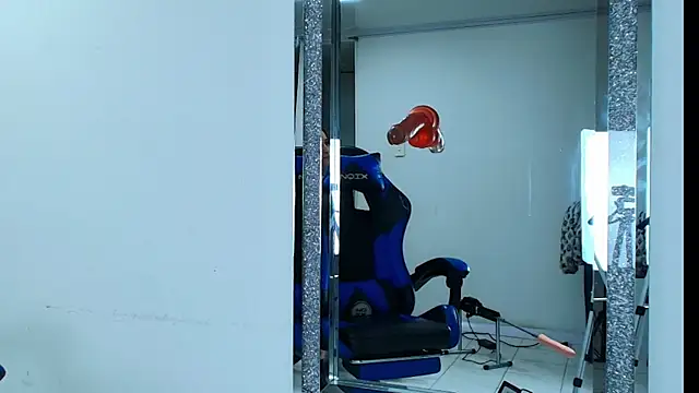 Snapshot of zoe_samantha chatting on 12-03-25, 10:19 zoe samantha online show from 12-03-25, 10:19