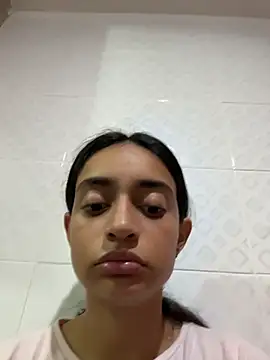 Snapshot of DaliaNix chatting on 01-06-26, 12:25 DaliaNix online show from 01-06-26, 12:25