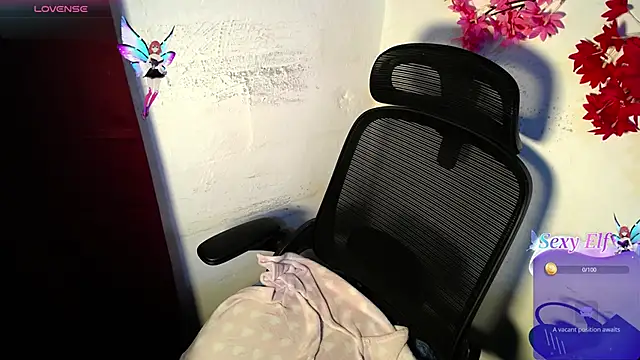Snapshot of chleo_rosse chatting on 06-11-26, 05:11 chleo rosse online show from 06-11-26, 05:11