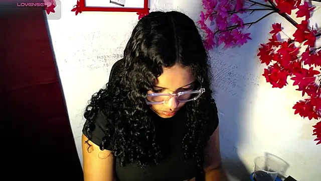 Snapshot of chleo_rosse chatting on 07-05-26, 05:09 chleo rosse online show from 07-05-26, 05:09