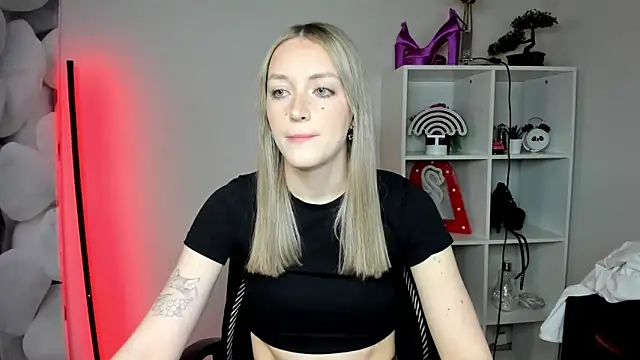 EvelynBlond online show from 02-18-26, 06:31