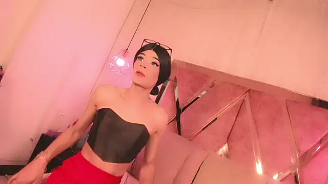 atenea taylor  online show from 01-13-26, 01:33