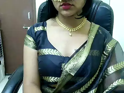 Snapshot of cute_girl_81 chatting on 12-02-25, 10:16 cute girl 81 online show from 12-02-25, 10:16