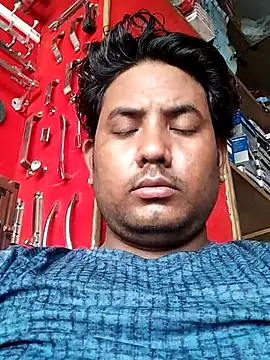 Snapshot of Roy___121 chatting on 06-03-26, 11:02 Roy 121 online show from 06-03-26, 11:02