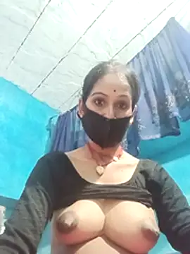 Snapshot of Nandani-758 chatting on 06-28-26, 10:10 Nandani-758 online show from 06-28-26, 10:10