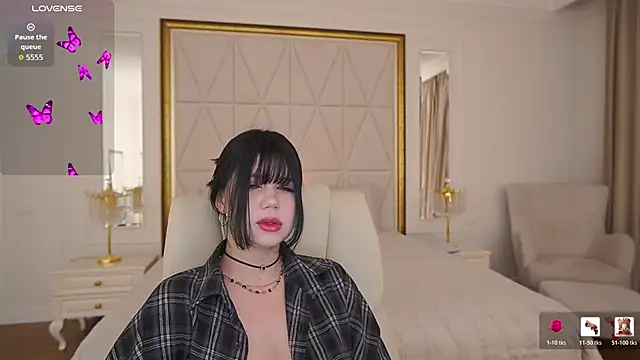 NightAylin online show from 04-07-26, 08:53