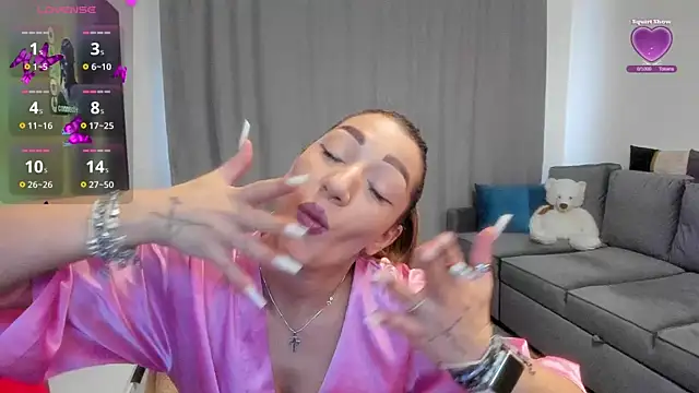 rossana doll online show from 04-18-26, 08:29