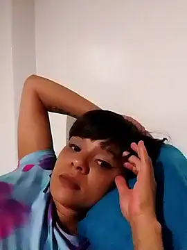 Snapshot of Cadence28 chatting on 12-17-25, 05:41 Cadence28 online show from 12-17-25, 05:41