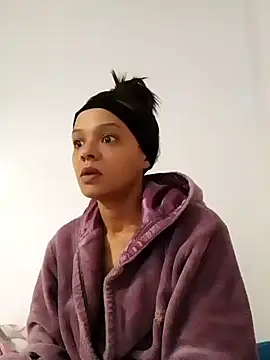 Snapshot of Cadence28 chatting on 12-18-25, 06:52 Cadence28 online show from 12-18-25, 06:52